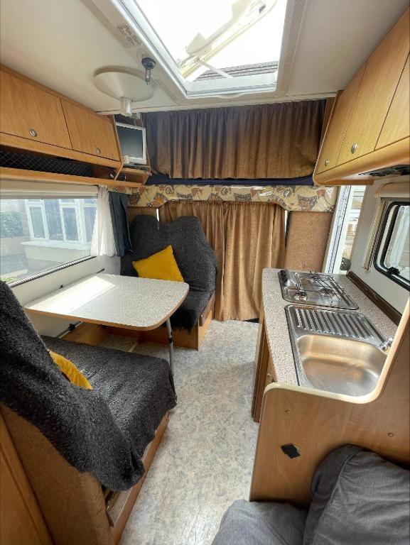 The Cosy Camper At Rockfield Park Galway Exterior foto